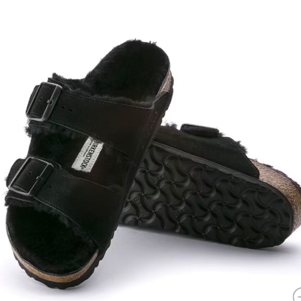 Black Arizona Shearling Birkenstocks, size 36